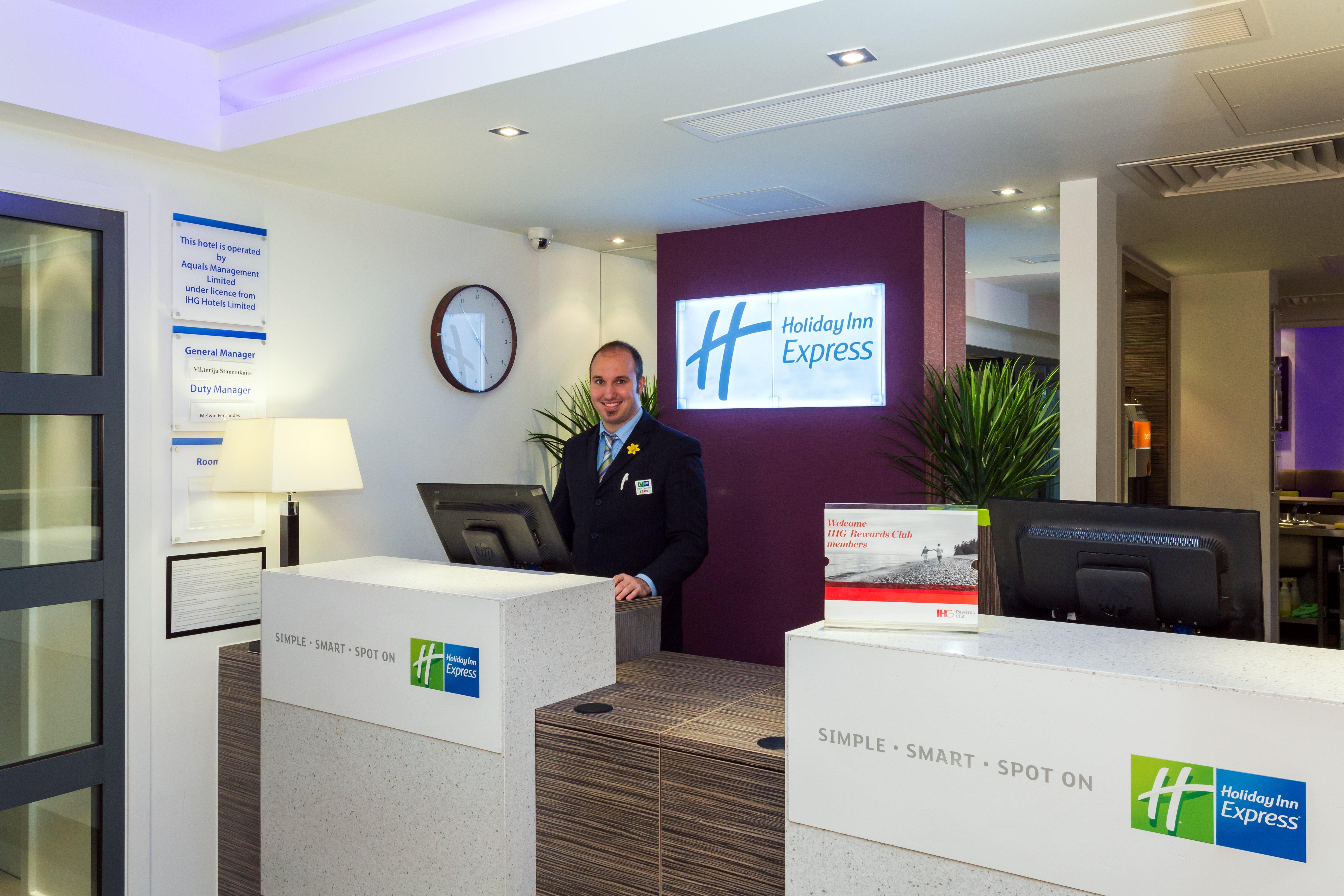 Express By Ihg 3* Harlow