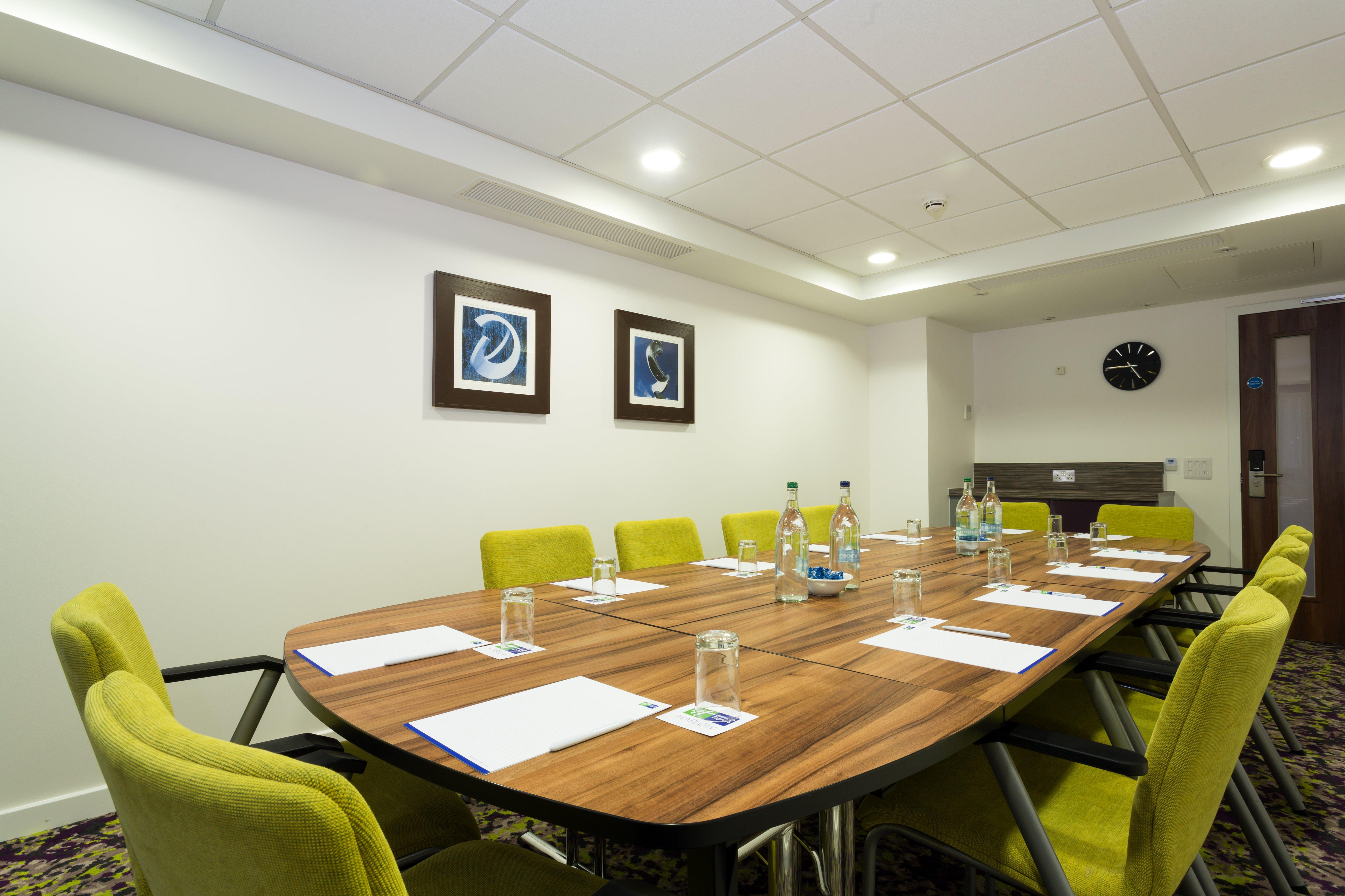 Express By Ihg 3*